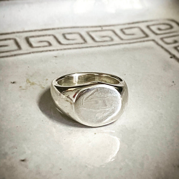 MOLTEN PINKY SIGNET RING